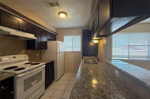 1410 Blalock Rd, Houston, TX 77055 - Photo 4