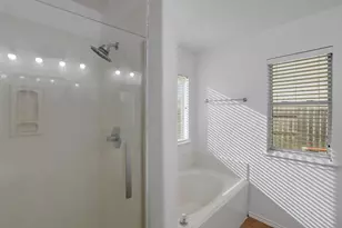 8227 Montego Bay Dr, Mont Belvieu, TX 77523 - Photo 20