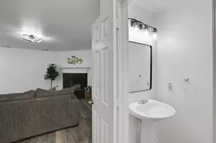 8227 Montego Bay Dr, Mont Belvieu, TX 77523 - Photo 36