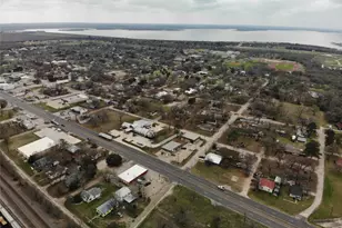 124 12th St, Somerville, TX 77879 - Photo 40