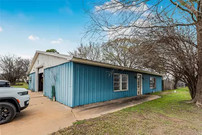 124 12th Street, Somerville, TX 77879 - Photo 2