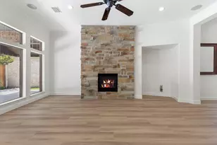 35 Avalon Oaks Ct, Shenandoah, TX 77381 - Photo 14