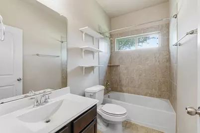 5815 Creek Crossing Court, Missouri City, TX 77459 - Photo 32