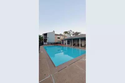 3768 Tanglewilde Street #J5, Houston, TX 77063 - Photo 12