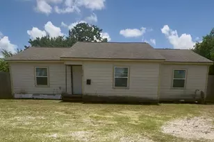 210 Vista Rd, Pasadena, TX 77504 - Photo 1