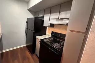 8433 Hearth Dr, Houston, TX 77054 - Photo 4