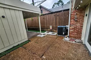 12739 Huntingwick Dr, Houston, TX 77024 - Photo 30