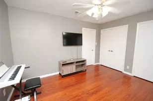 12739 Huntingwick Dr, Houston, TX 77024 - Photo 18