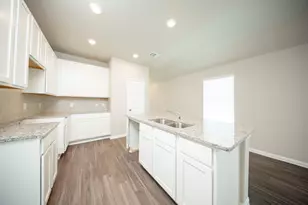 15611 Buffalo Mdw Ct, Houston, TX 77090 - Photo 2