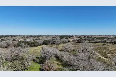305 Ellen May, Yoakum, TX 77995 - Photo 20
