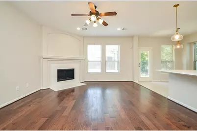 35 S Marshside Place, Spring, TX 77389 - Photo 6