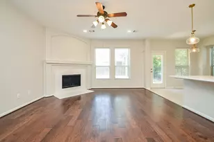 35 S Marshside Pl, Spring, TX 77389 - Photo 6