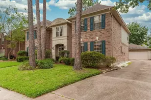 4007 N Beechwood Ct, Houston, TX 77059 - Photo 2