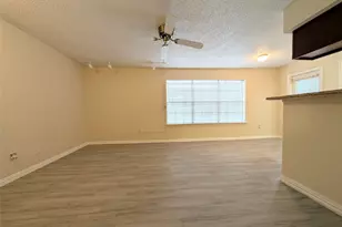 2750 Holly Hall St, Houston, TX 77054 - Photo 4