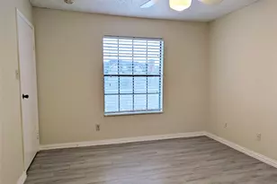 2750 Holly Hall St, Houston, TX 77054 - Photo 16