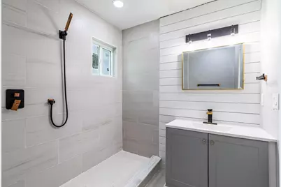 9529 Fairland Drive, Houston, TX 77051 - Photo 10