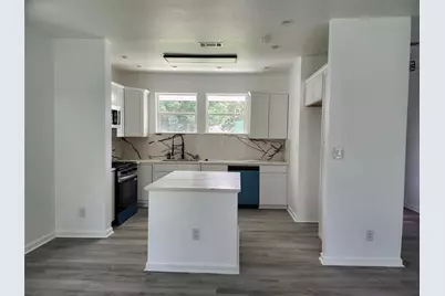 1010 Linden Street, La Marque, TX 77568 - Photo 4