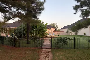 3430 Dover Valley Dr, Houston, TX 77059 - Photo 40