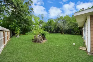 1026 16th Ave N, Texas City, TX 77590 - Photo 38