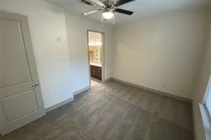 1800 St Joseph Pkwy, Houston, TX 77003 - Photo 8