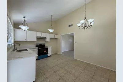 10119 Leawood Boulevard, Houston, TX 77099 - Photo 4