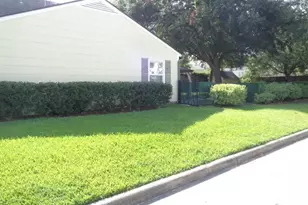 5125 Locust St, Bellaire, TX 77401 - Photo 18