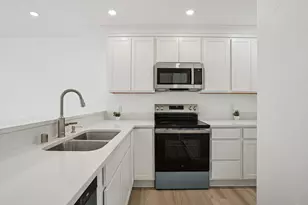 2800 Jeanetta St, Houston, TX 77063 - Photo 10