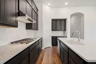 13105 Brg Crst Dr, Conroe, TX 77302 - Photo 4