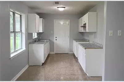 811 Loper Street, Houston, TX 77017 - Photo 6