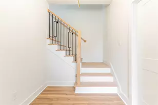 2428 Ella Blvd, Houston, TX 77008 - Photo 8