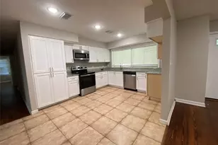 1105 Alice St, Sweeny, TX 77480 - Photo 16