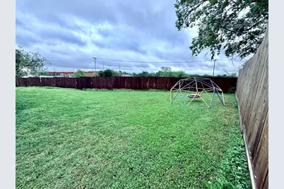 810 Brown Street, Brenham, TX 77833 - Photo 32