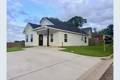 810 Brown Street, Brenham, TX 77833 - Photo 2