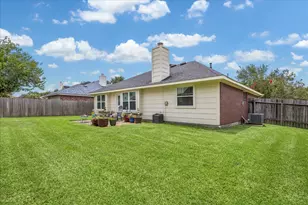 16603 Lighthouse View Dr NW, Friendswood, TX 77546 - Photo 20
