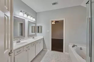 87 Benedict Canyon Loop, The Woodlands, TX 77382 - Photo 34