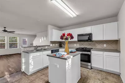 3050 Thicket Path Way, Katy, TX 77493 - Photo 6