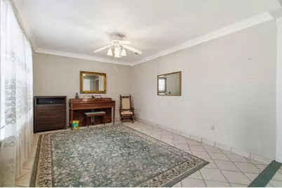 211 Shenandoah Drive, Shenandoah, TX 77381 - Photo 6