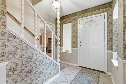 211 Shenandoah Drive, Shenandoah, TX 77381 - Photo 4