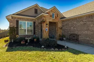 2001 Vineyard Pass, Brenham, TX 77833 - Photo 44