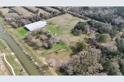 2401 Flora/Cr 422 Road, Alvin, TX 77511 - Photo 16