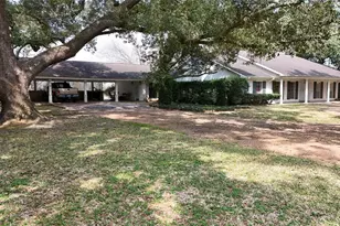 2401 Flora/Cr 422 Rd, Alvin, TX 77511 - Photo 8