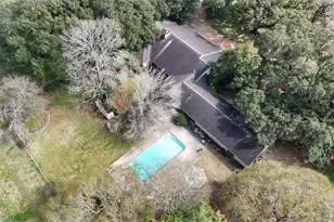 2401 Flora/Cr 422 Rd, Alvin, TX 77511 - Photo 14