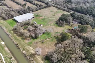 2401 Flora/Cr 422 Rd, Alvin, TX 77511 - Photo 16