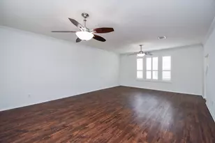 1622 W 25th St, Houston, TX 77008 - Photo 12