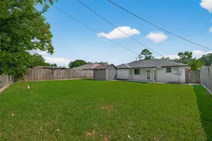 511 Bellmar Ln, Friendswood, TX 77546 - Photo 22