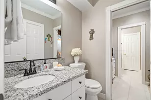 901 Longmire Rd, Conroe, TX 77304 - Photo 32