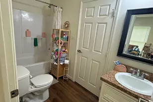 1011 10th St, Huntsville, TX 77320 - Photo 12