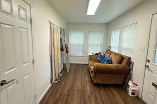 1011 10th St, Huntsville, TX 77320 - Photo 10