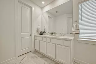 323 Highland Bayou Dr, Conroe, TX 77304 - Photo 26