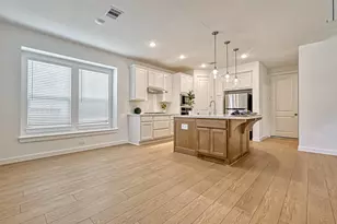 323 Highland Bayou Dr, Conroe, TX 77304 - Photo 10